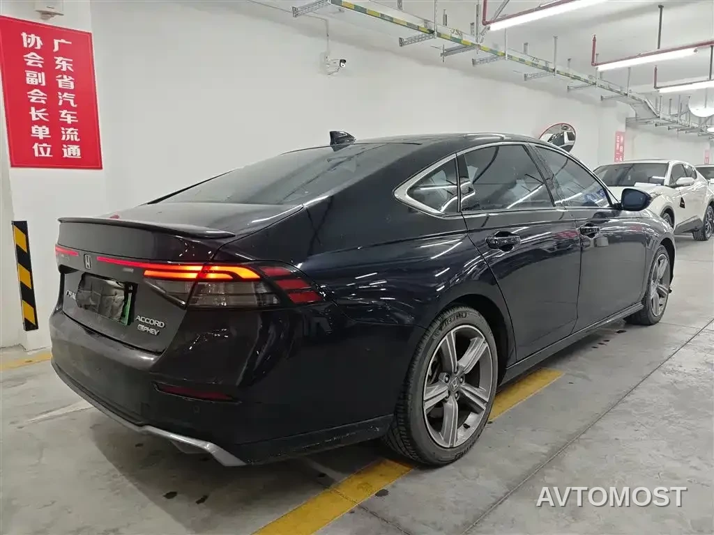 Honda Accord New Energy 2023 2.0L e:PHEV Premium Edition — фото 3