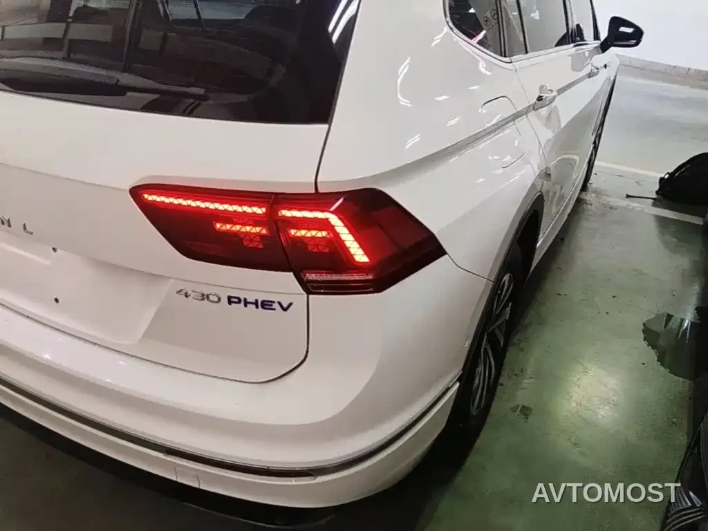 Volkswagen Tiguan L PHEV 2021 430PHEV Plug-in Hybrid Flagship — фото 2