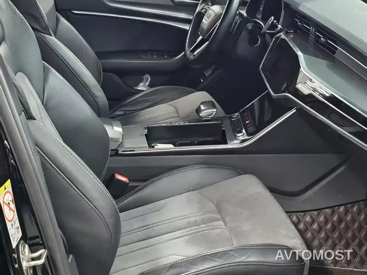 Audi A6L New Energy 2022 55 TFSI e quattro — фото 2