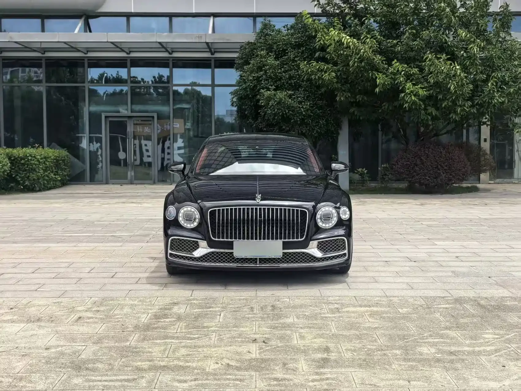 Bentley Flying Spur 2022 4.0T V8 Mulliner — фото 3