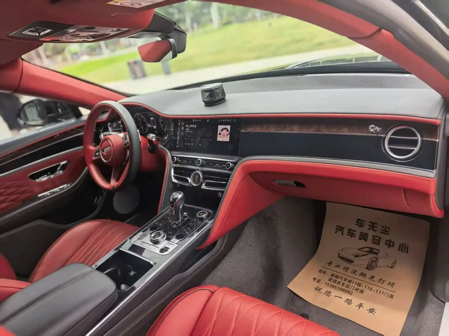 Bentley Flying Spur 2022 4.0T V8 Mulliner — фото 10