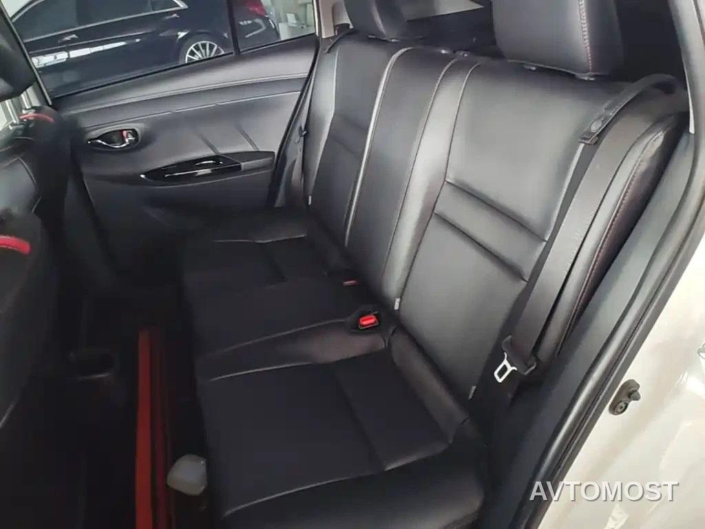 Toyota YARiS L Zhi Xuan 2022 Zhi Xuan X 1.5L CVT Luxury PLUS Edition — фото 16