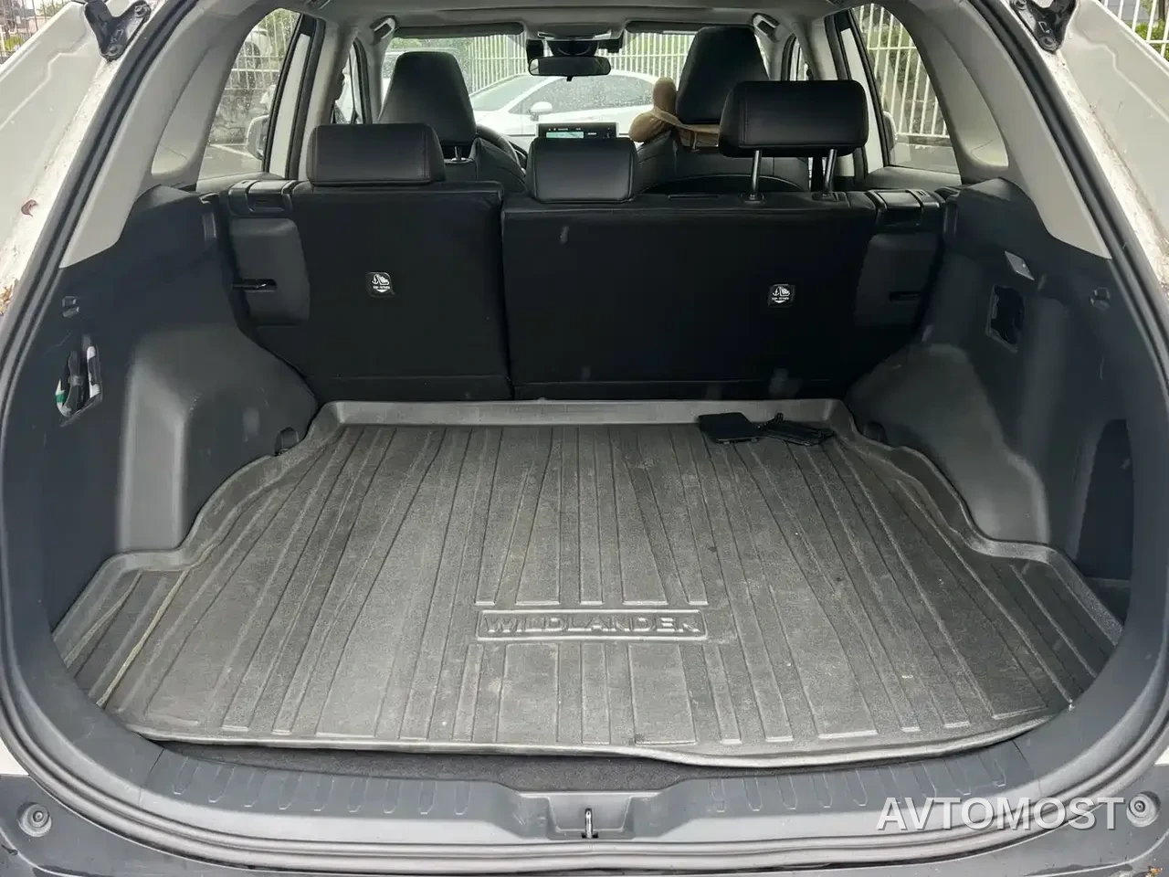 Toyota Wildlander New Energy 2021 High Performance 2.5L 2WD Power Edition — фото 10