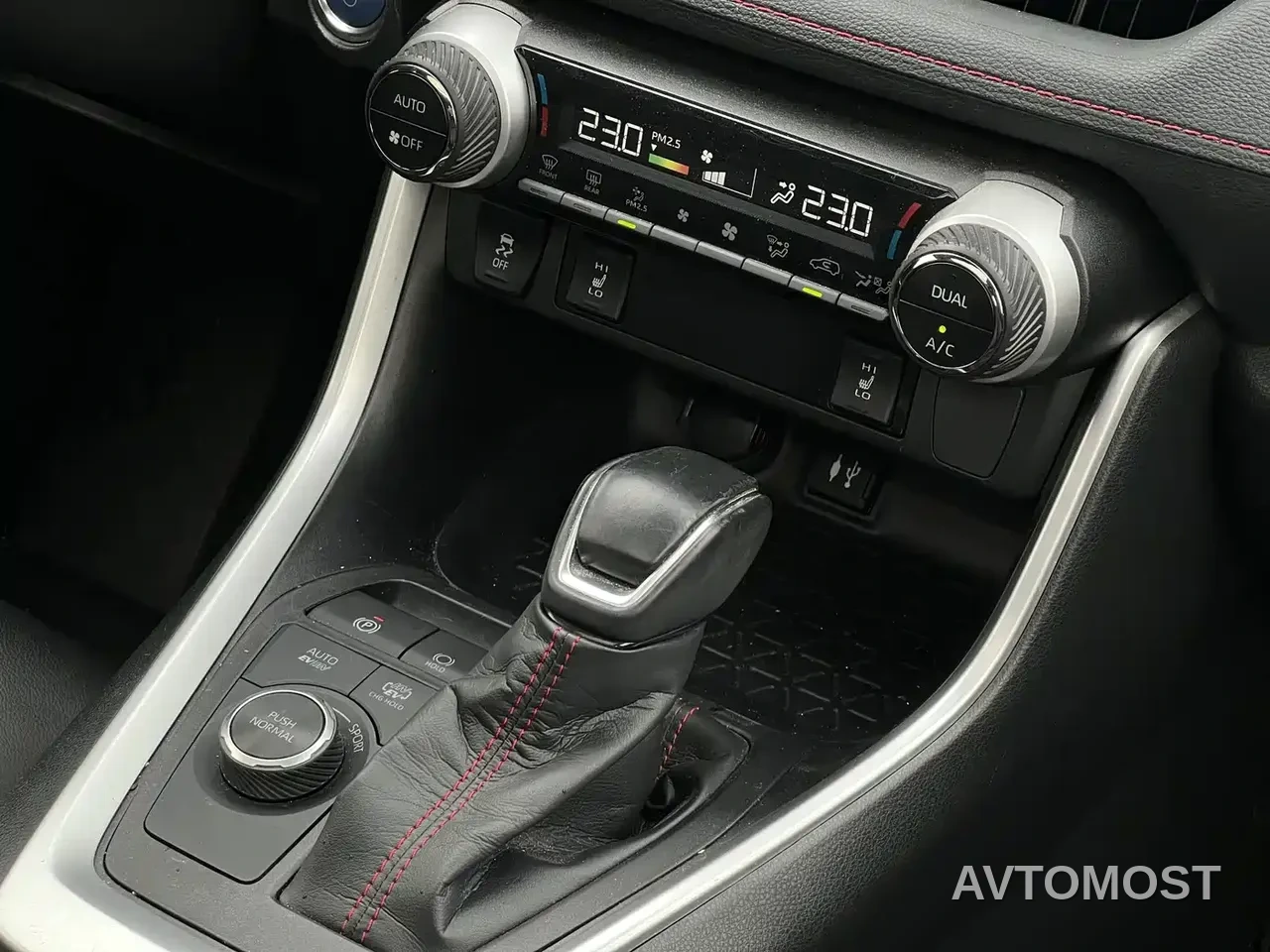 Toyota Wildlander New Energy 2021 High Performance 2.5L 2WD Power Edition — фото 18