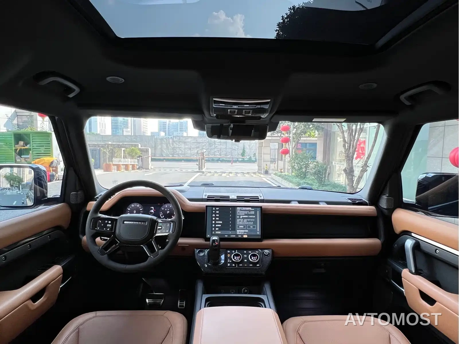 Land Rover Defender 2024 110 5.0T V8 — фото 4