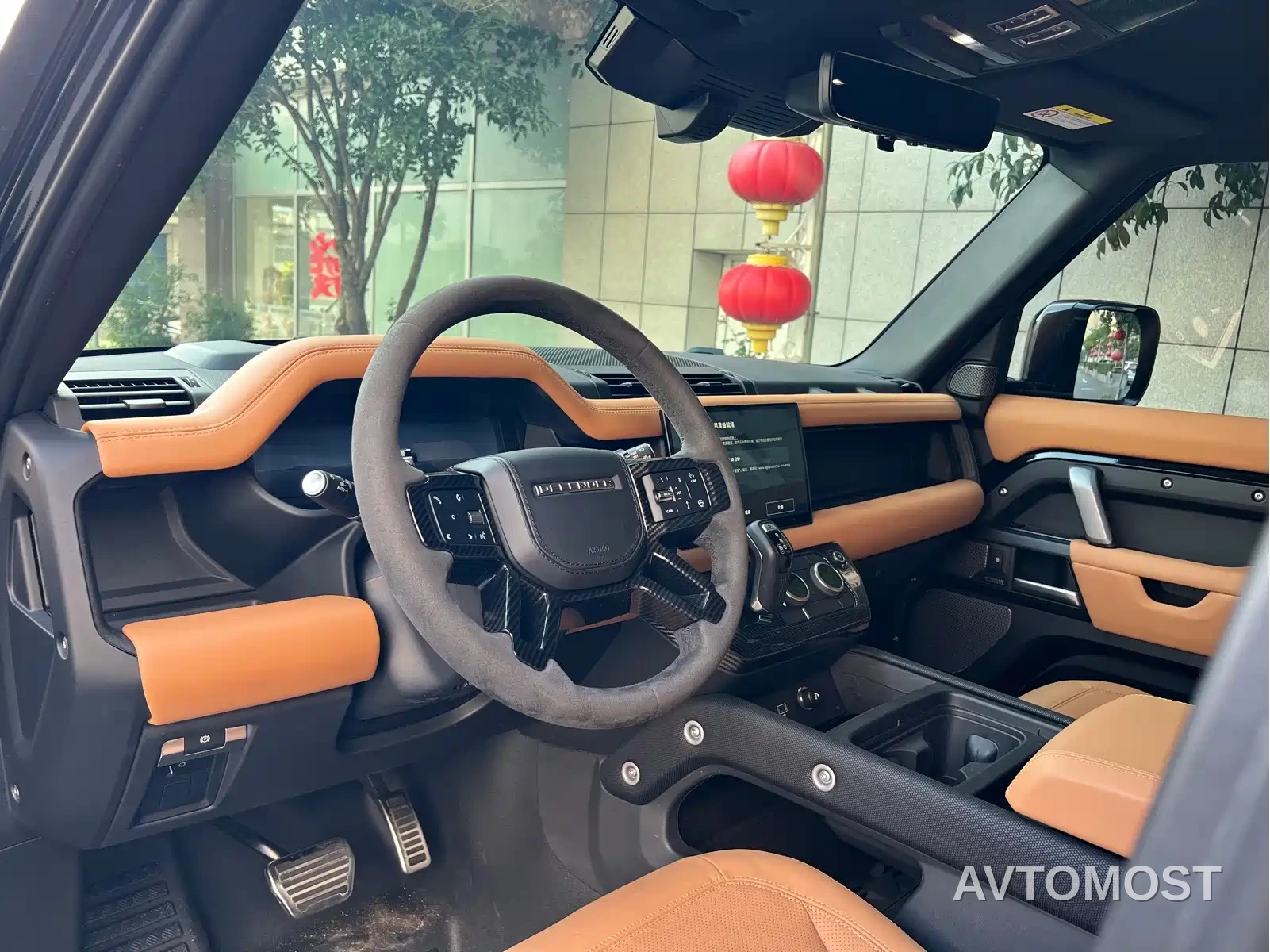 Land Rover Defender 2024 110 5.0T V8 — фото 14