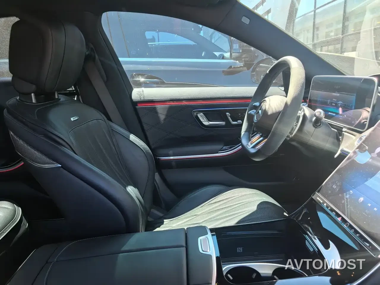 Mercedes-Benz S-Class AMG Hybrid 2024 Mercedes-AMG S 63 L E Performance Launch Edition — фото 8
