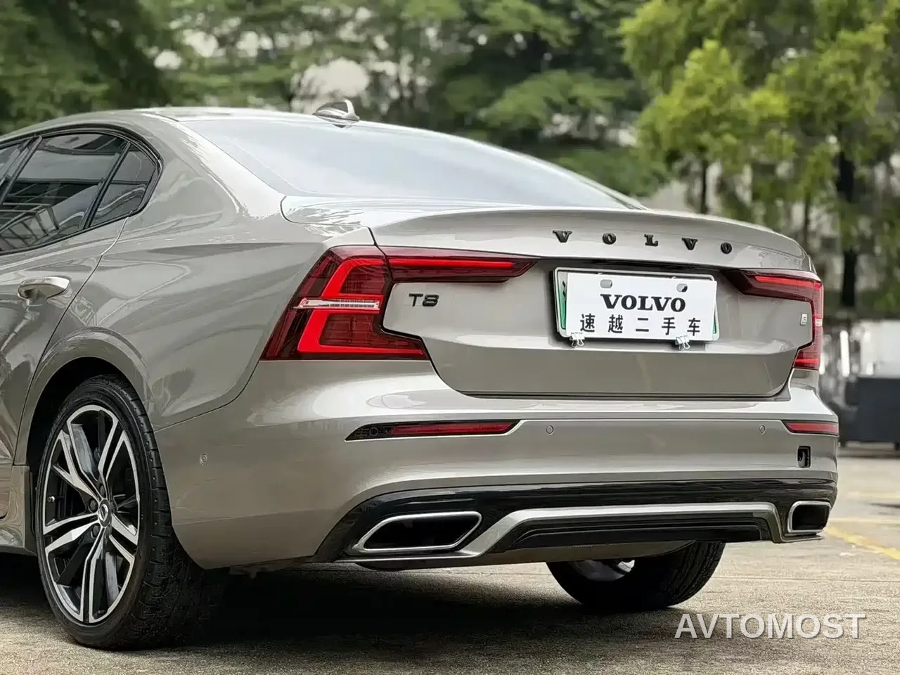 Volvo S60 Plug-in Hybrid 2021 T8 Twin Engine AWD R-Design Sport Edition — фото 16