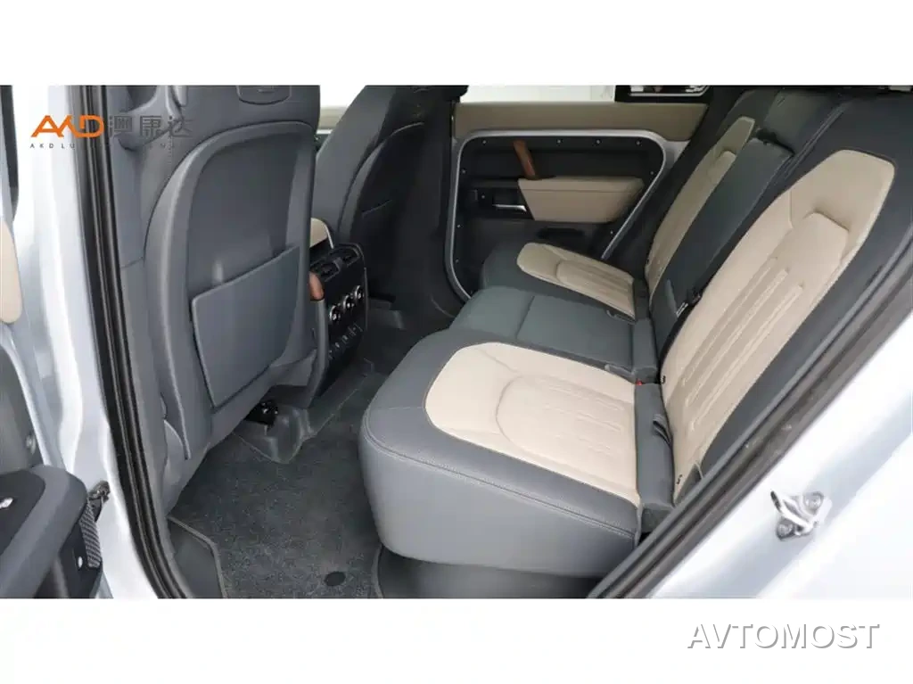 Land Rover Defender 2021 110 P400 X-DYNAMIC HSE — фото 7