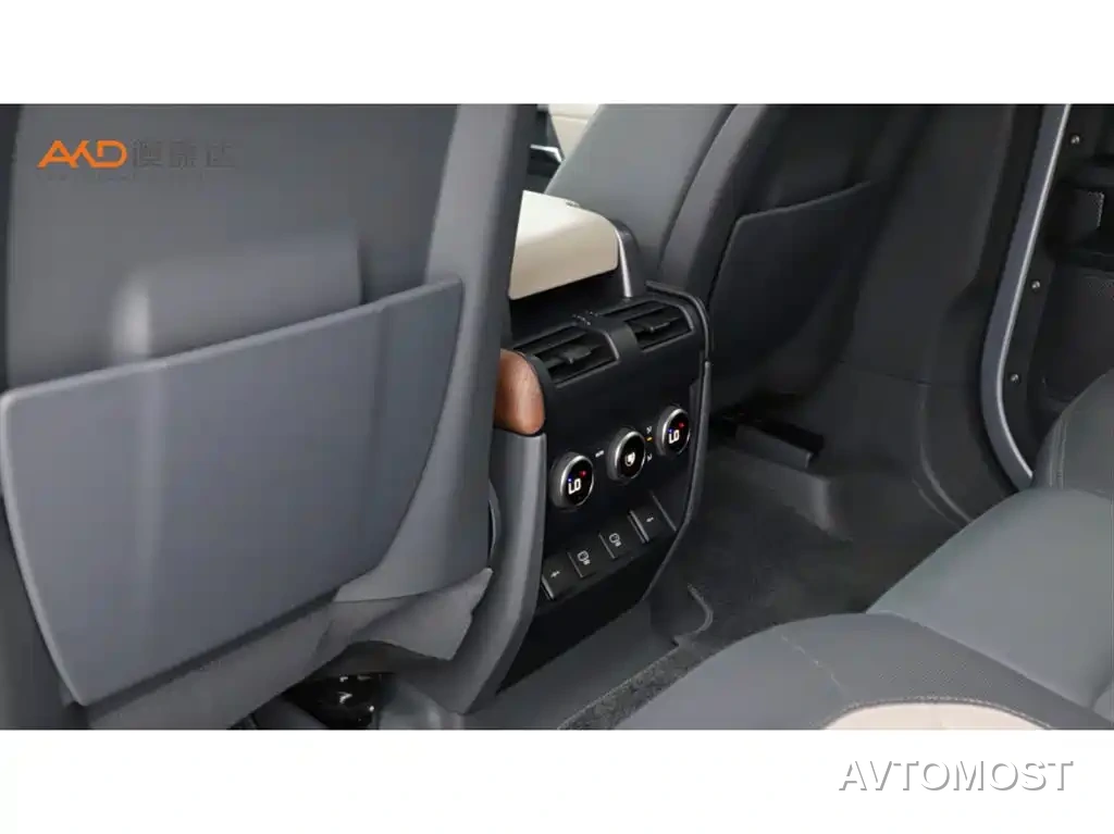 Land Rover Defender 2021 110 P400 X-DYNAMIC HSE — фото 9