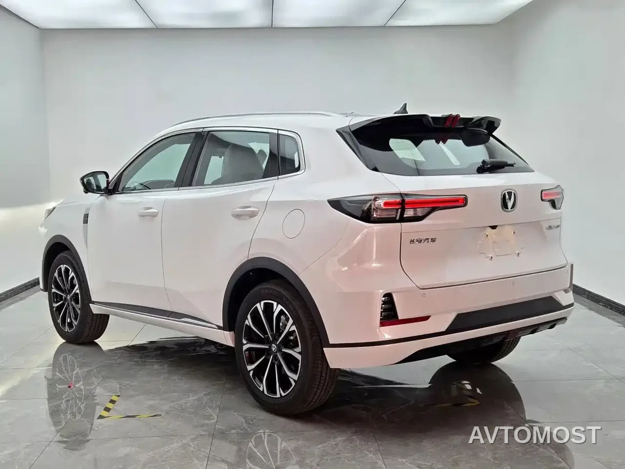 Changan CS55PLUS PHEV 2025 Smart New Blue Whale 125km Battleship Edition — фото 4