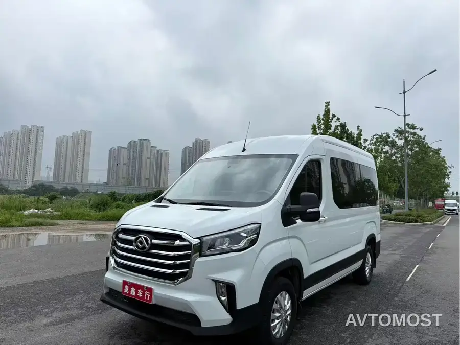 SAIC Maxus Xintu V90 2024 Model 2.0T Manual RWD Business Vehicle 7-Seater