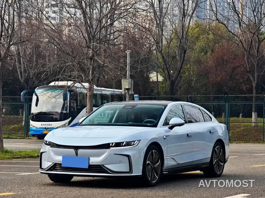 VOYAH Zhuiguang 2023 4WD Flagship Edition