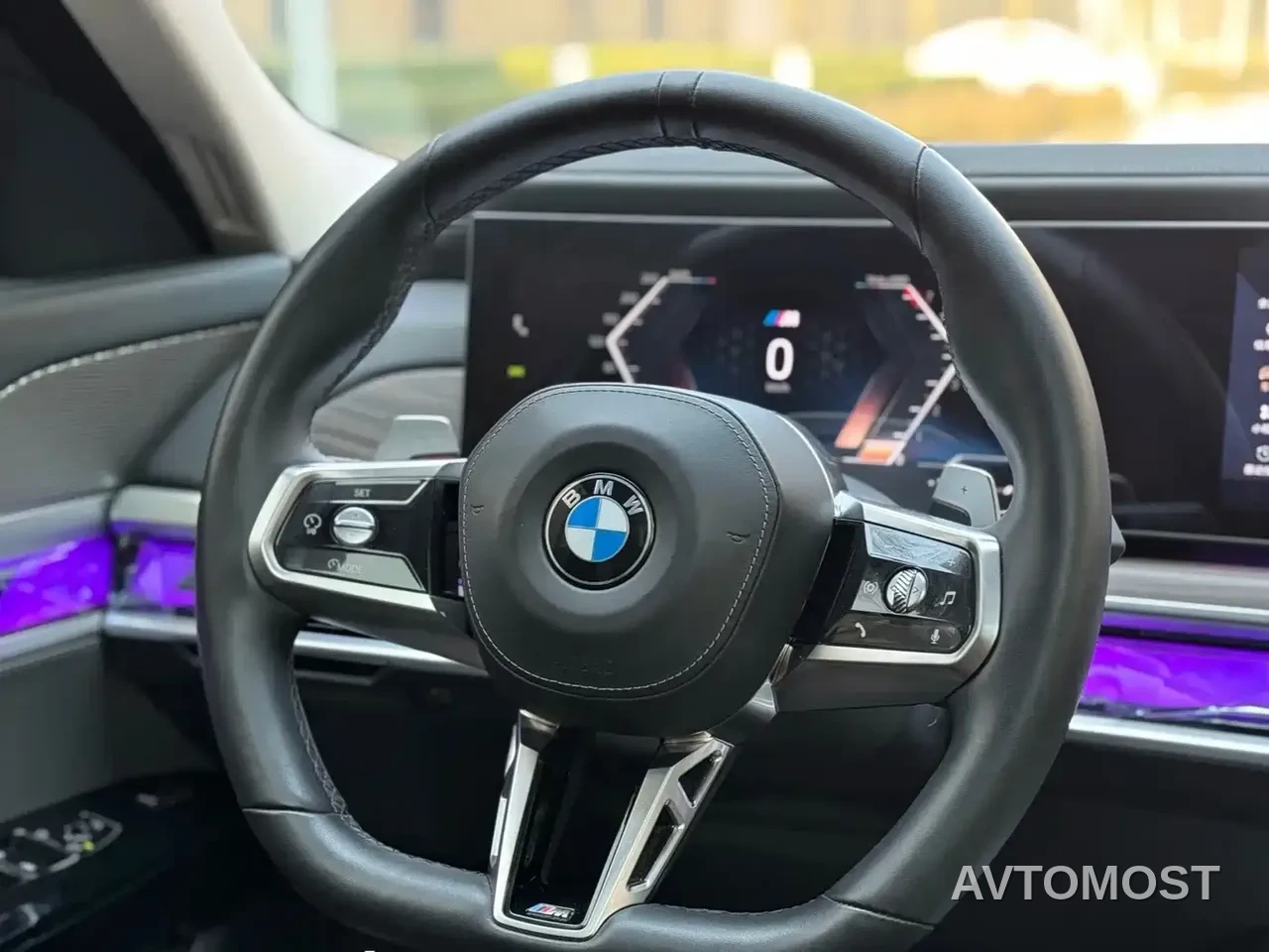 BMW 7 Series 2023 Model 735Li Luxury Package — фото 8