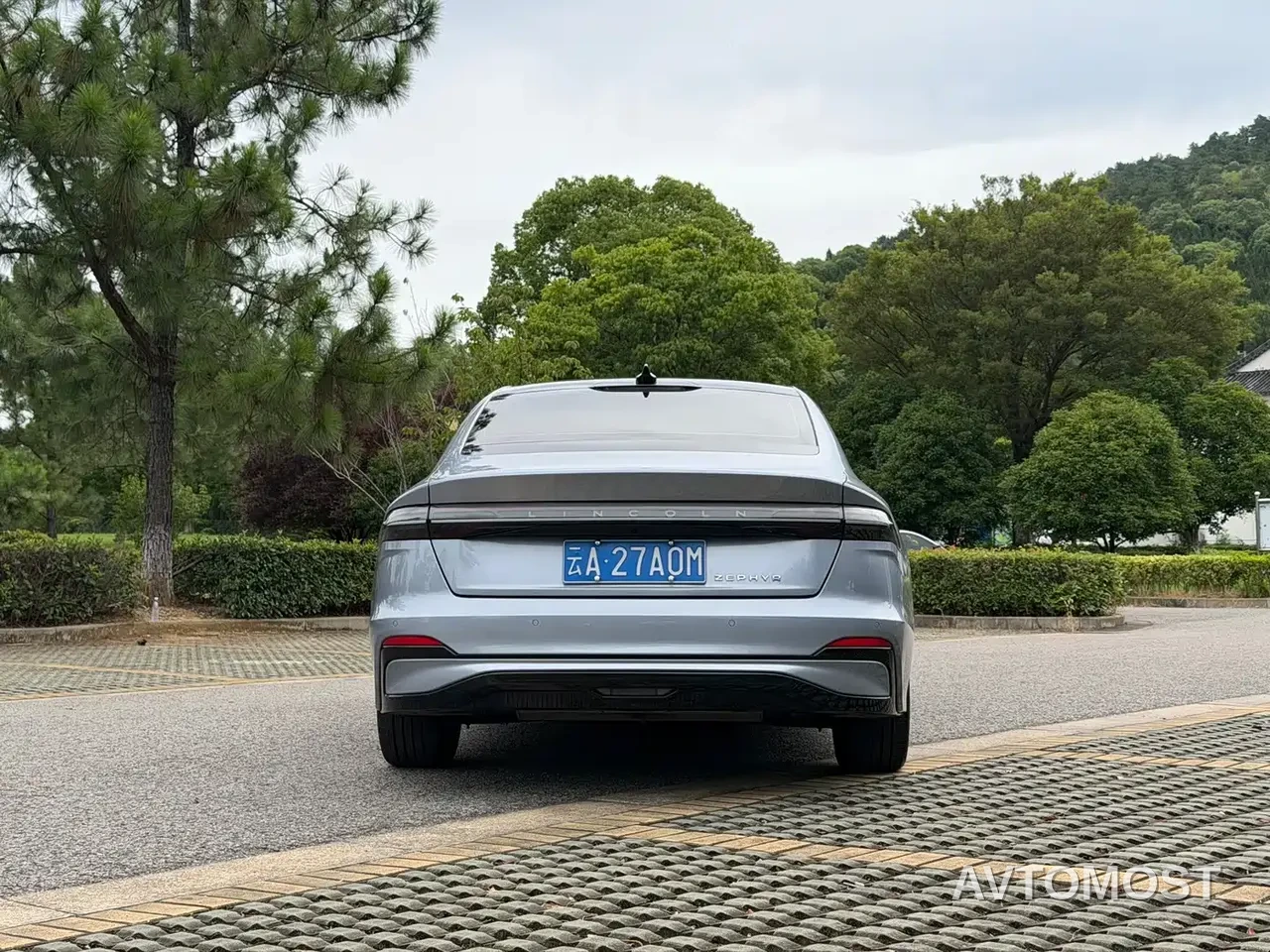 Lincoln Z 2024 2.0T 2WD Premium Hybrid — фото 16