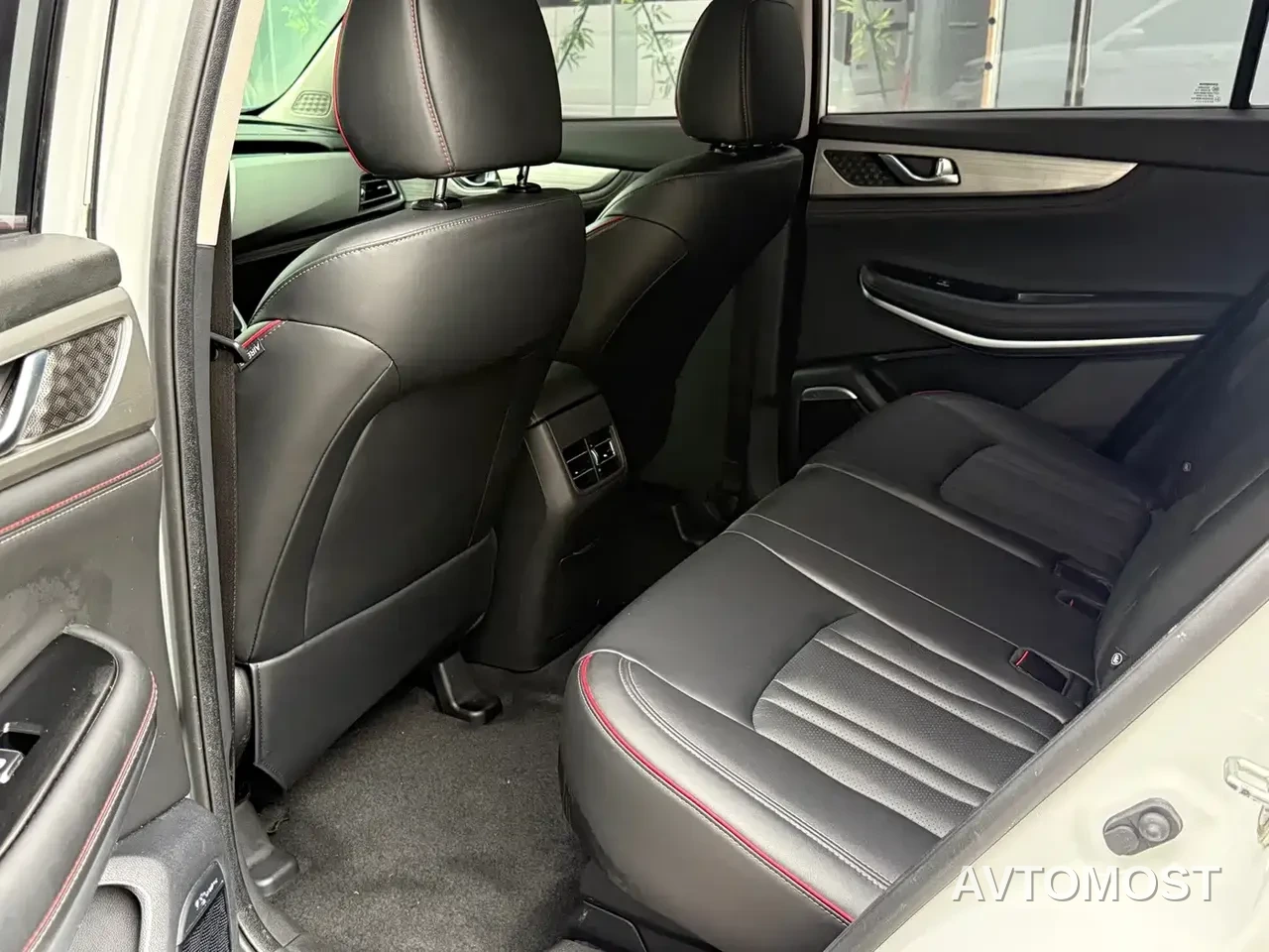 Changan CS75 PHEV 2020 1.5T PHEV Progressive Edition — фото 4