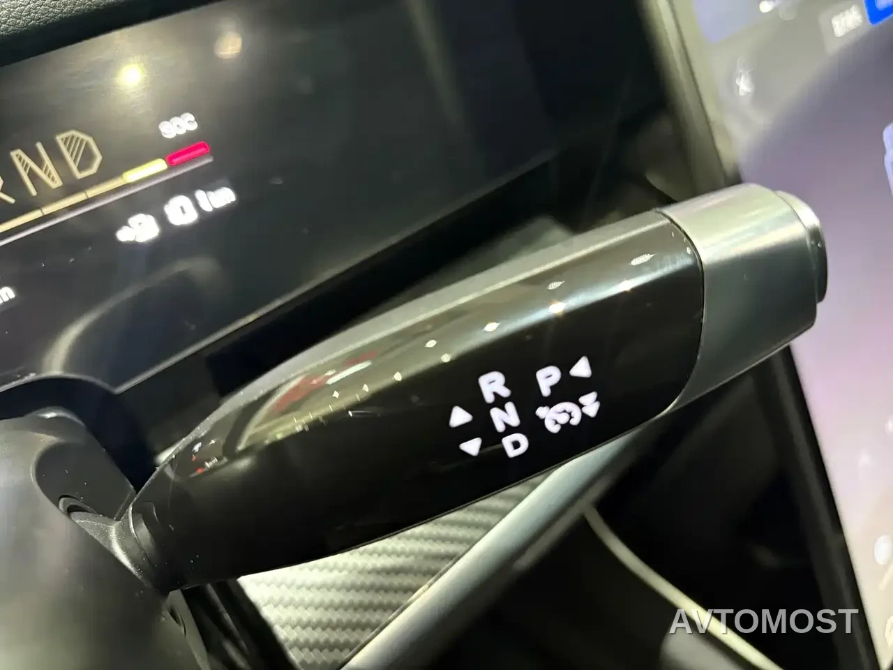 Nezha S Shooting Brake 2024 Model Range Extender 300 Standard — фото 11