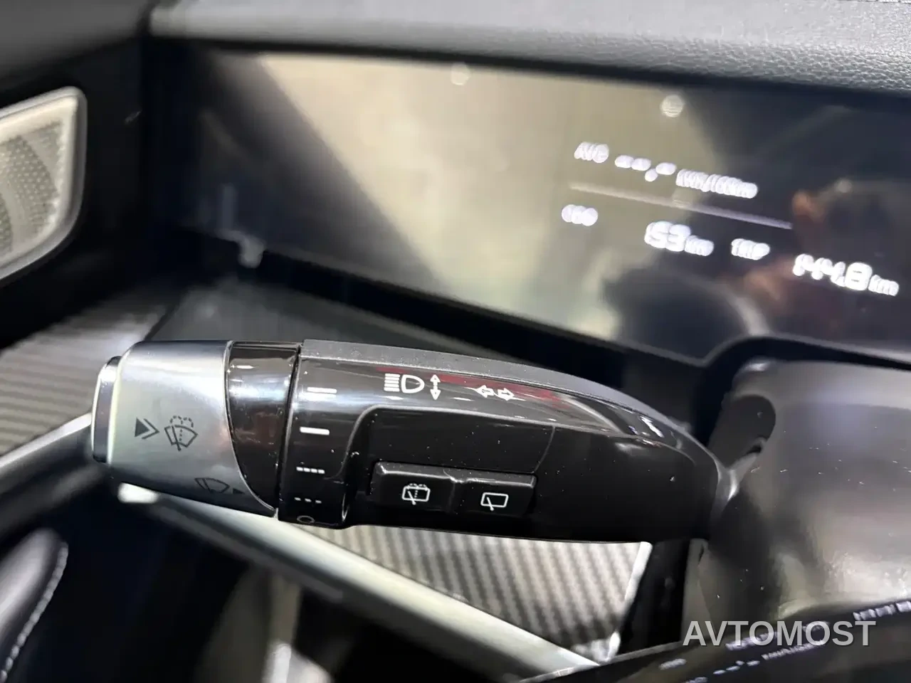 Nezha S Shooting Brake 2024 Model Range Extender 300 Standard — фото 12