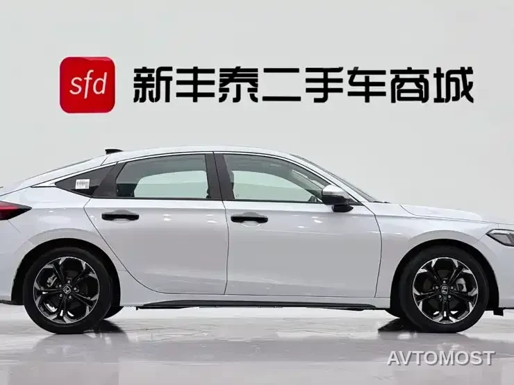 Honda Civic 2023 HATCHBACK 2.0L e:HEV Extreme Bright Edition — фото 3