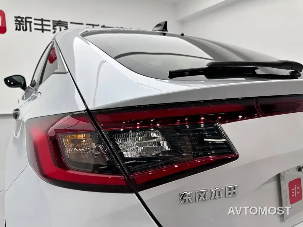 Honda Civic 2023 HATCHBACK 2.0L e:HEV Extreme Bright Edition — фото 28