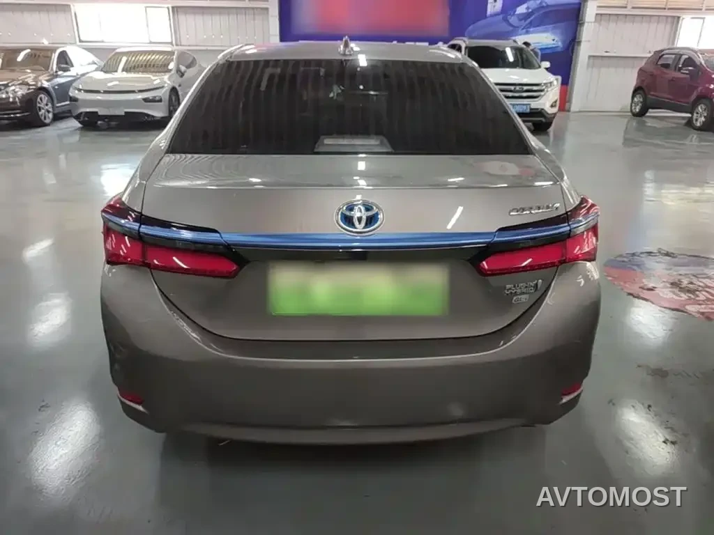 Toyota Corolla Twin Engine E+ 2019 1.8L E-CVT Leading Edition — фото 6
