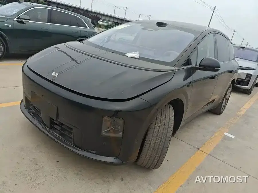 Li i8 2025 Standard Edition