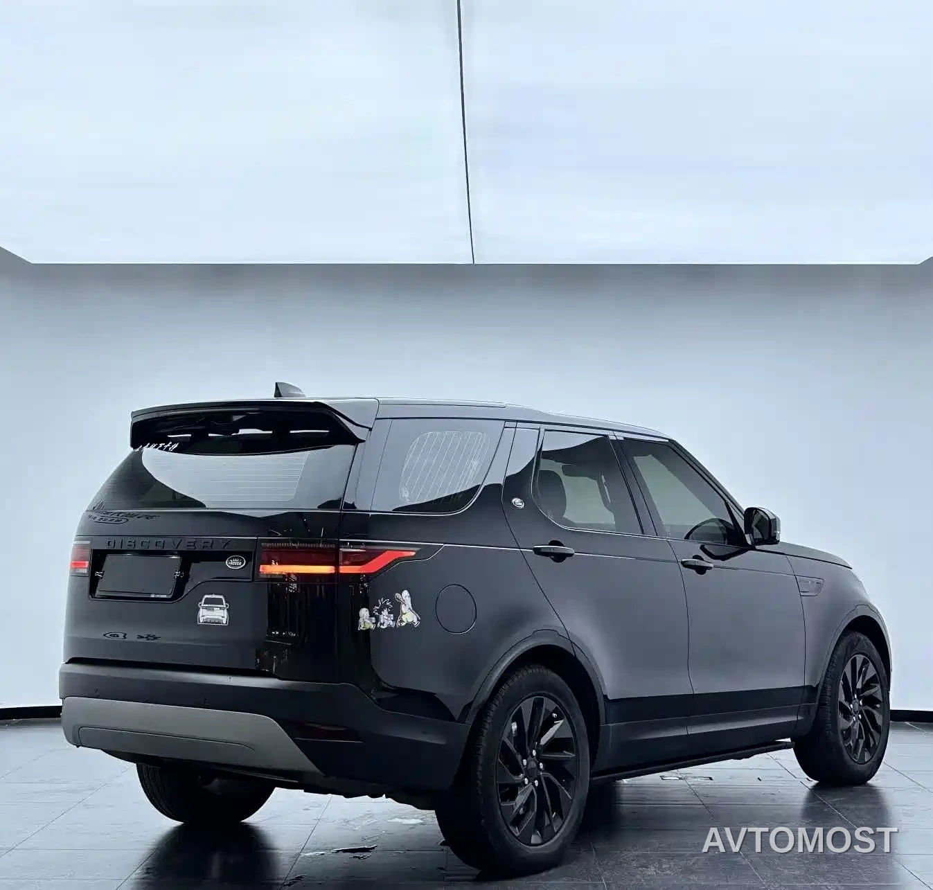 Land Rover Discovery 2021 Model 300PS S — фото 3