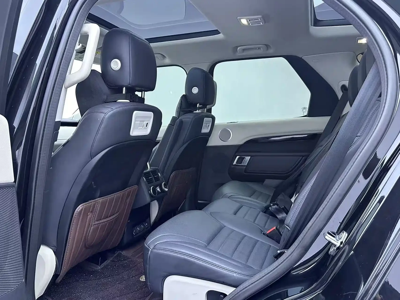 Land Rover Discovery 2021 Model 300PS S — фото 6