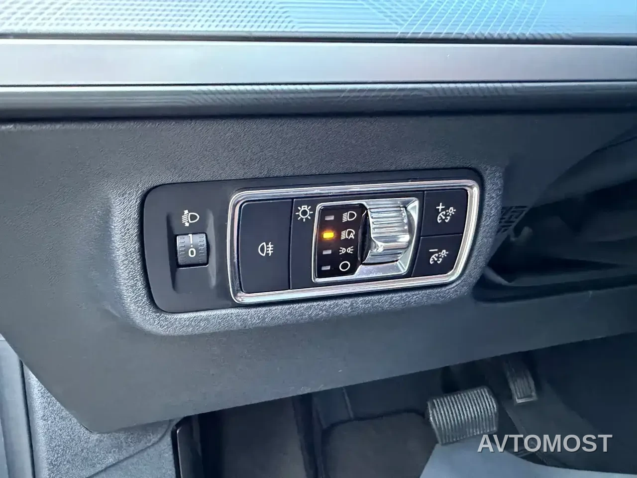 Lincoln Z 2024 2.0T 2WD Premium Hybrid Edition — фото 10
