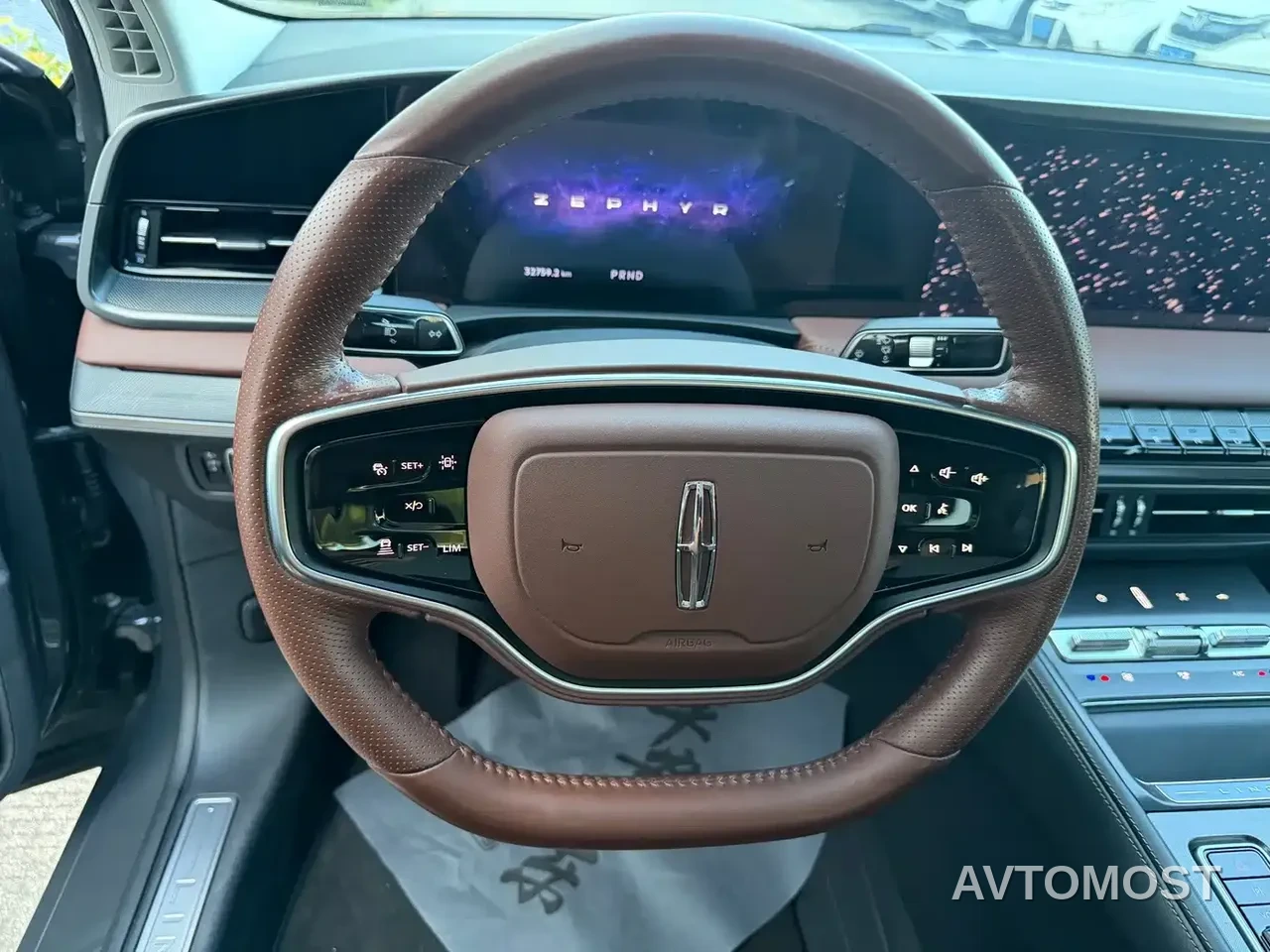 Lincoln Z 2024 2.0T 2WD Premium Hybrid Edition — фото 11