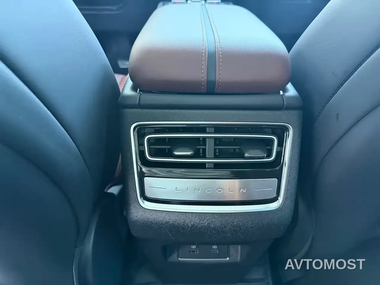 Lincoln Z 2024 2.0T 2WD Premium Hybrid Edition — фото 13