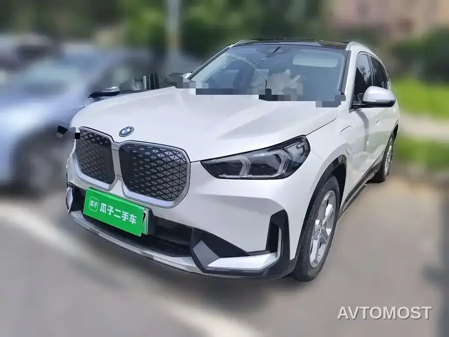 BMW iX1 2023 eDrive25L X Design Package