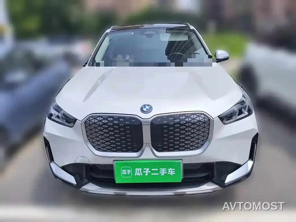 BMW iX1 2023 eDrive25L X Design Package — фото 23