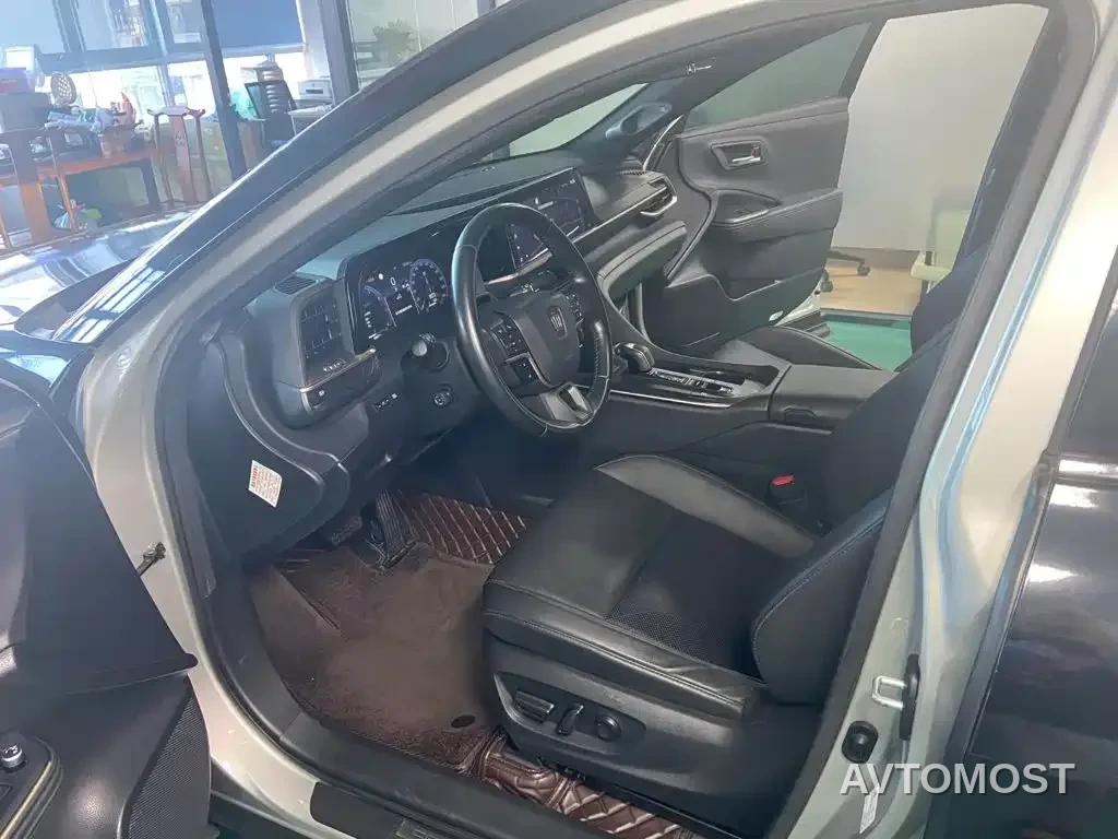 Toyota Crown SportCross 2023 2.5L SportCross HEV FWD Premium Edition — фото 3