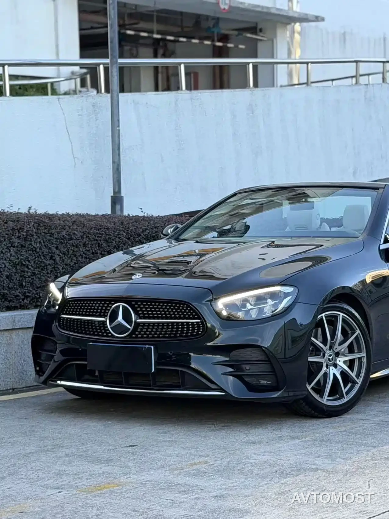 Mercedes-Benz E-Class (Import) 2023 Facelift E 260 Cabriolet — фото 3