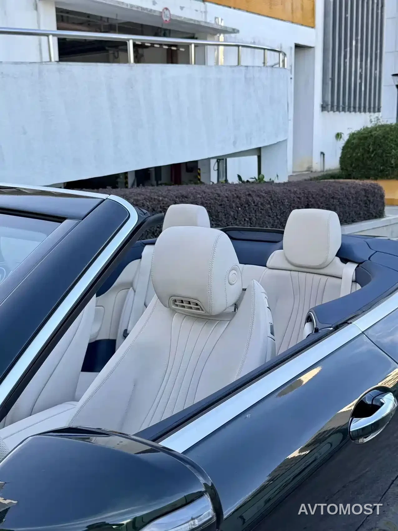 Mercedes-Benz E-Class (Import) 2023 Facelift E 260 Cabriolet — фото 11