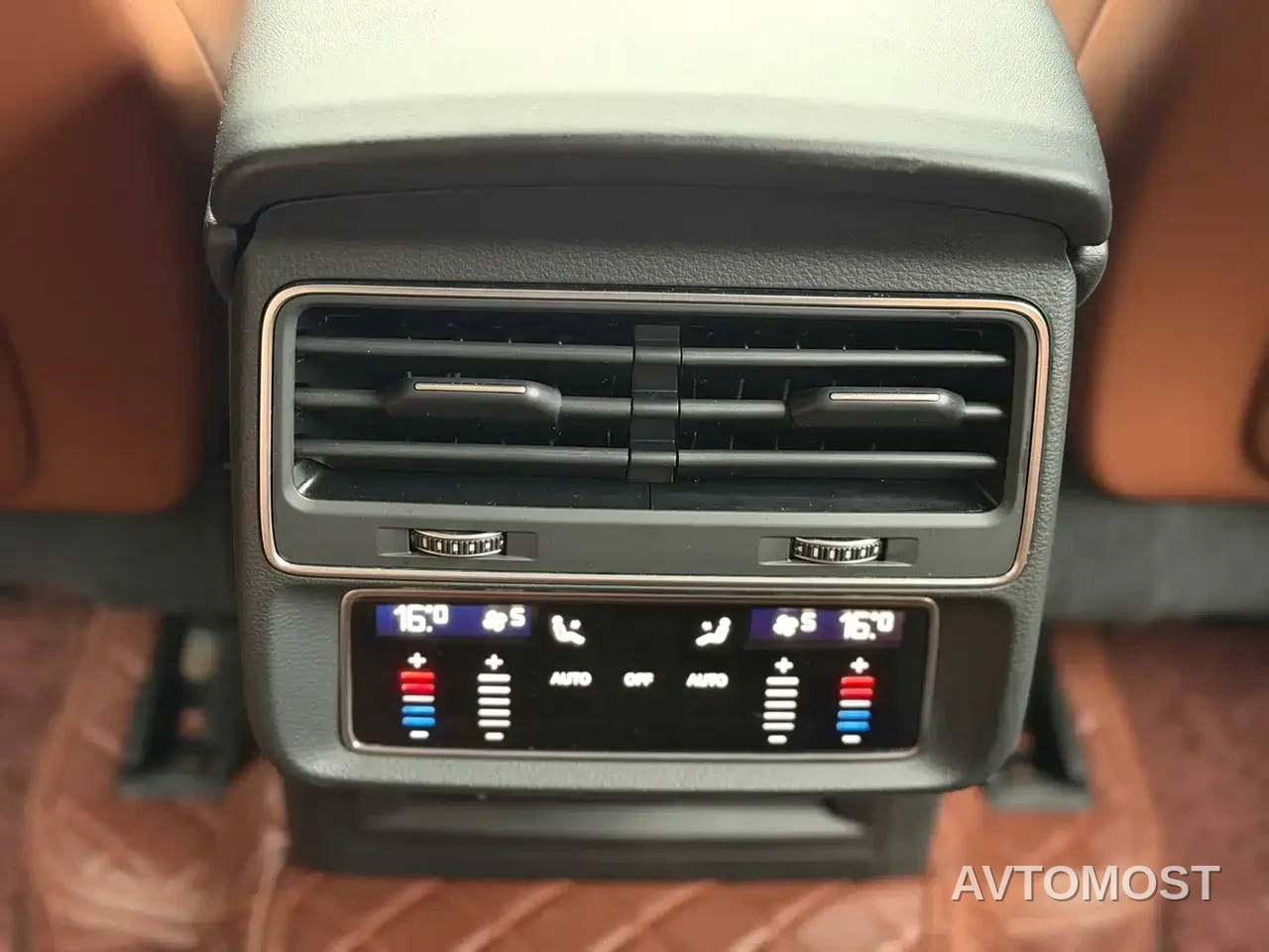 Audi Q8 2021 Model 55 TFSI Premium Dynamic — фото 9
