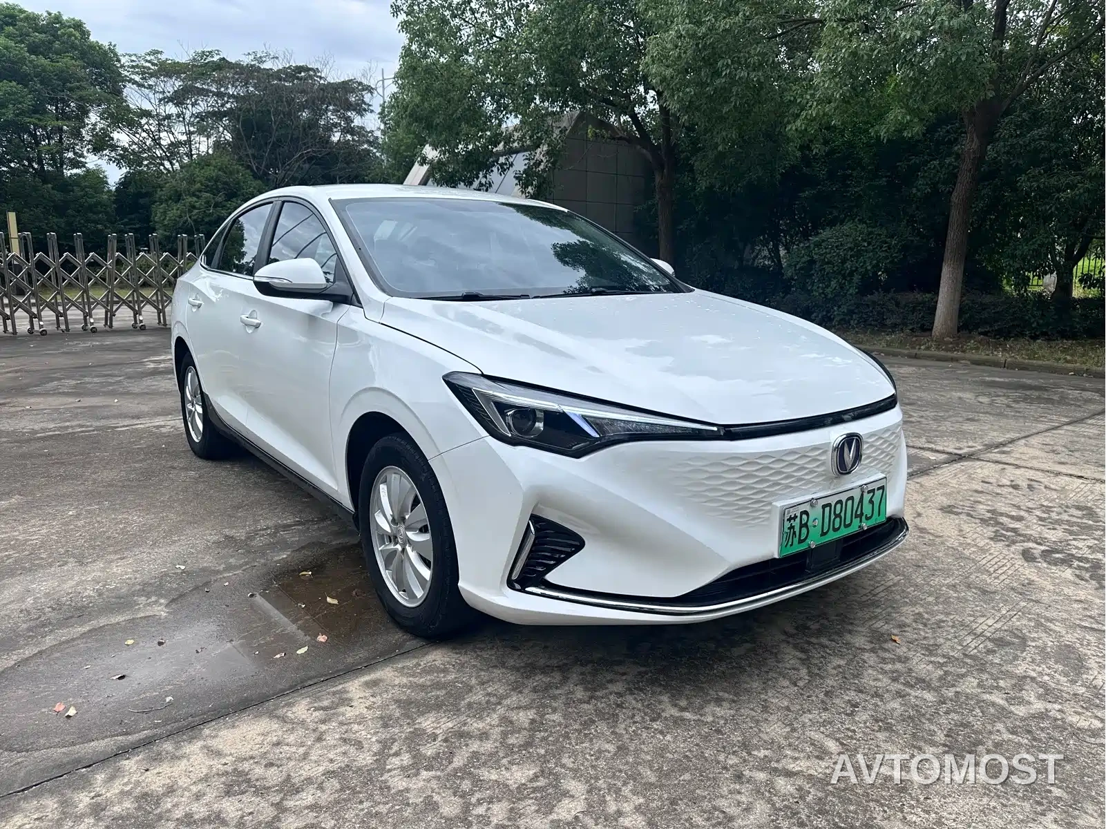 Changan Eado New Energy 2022 EV460 Smart Ride-Hailing Edition (NCM) — фото 3