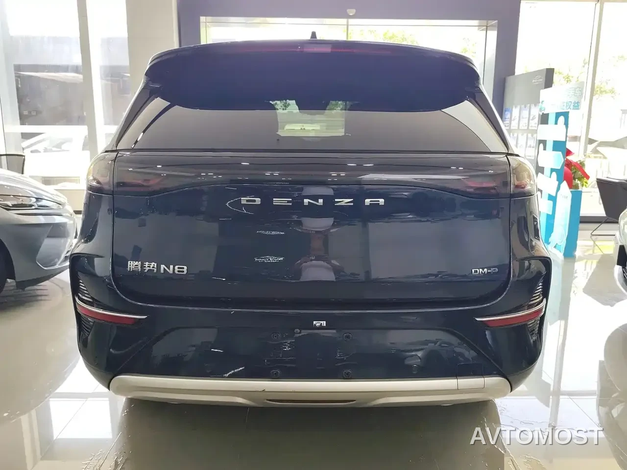 Denza N8 2023 4WD Super Hybrid Flagship 6-seater — фото 5