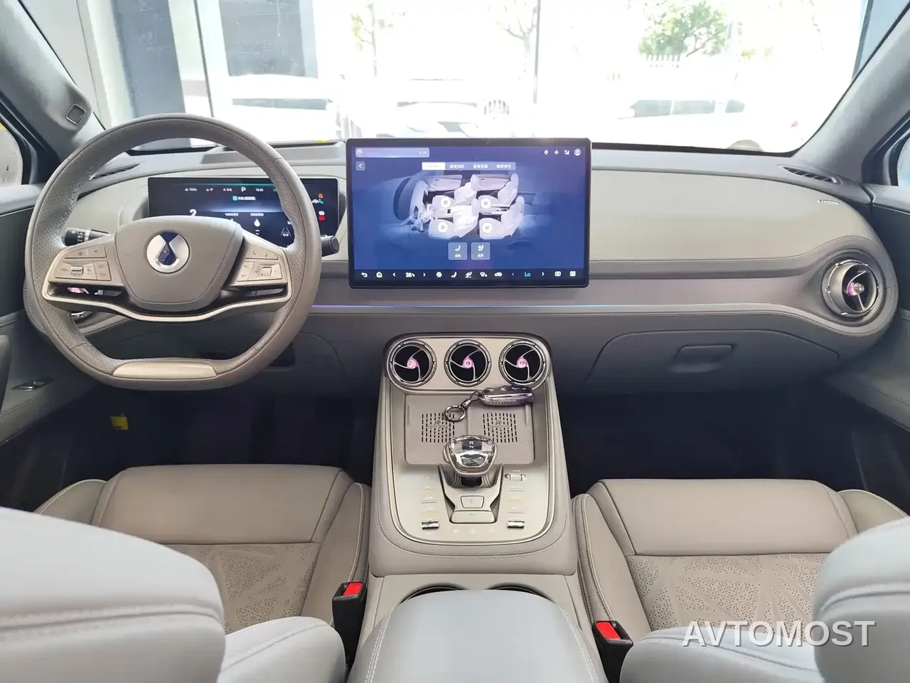 Denza N8 2023 4WD Super Hybrid Flagship 6-seater — фото 8