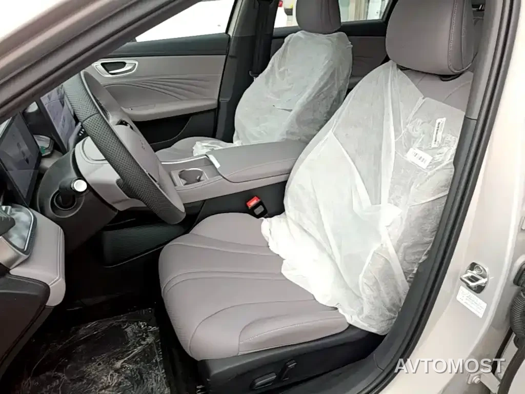 Roewe M7 DMH 2025 1.5T 115km Standard — фото 11