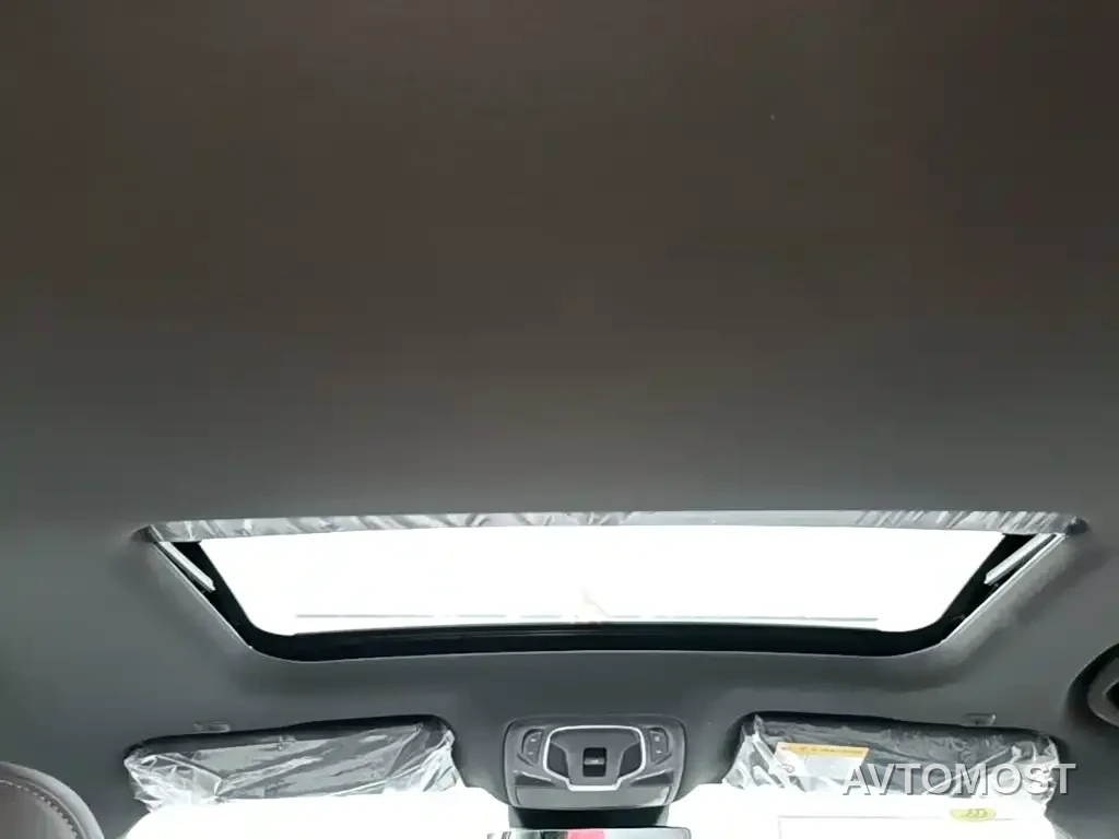 Roewe M7 DMH 2025 1.5T 115km Standard — фото 12
