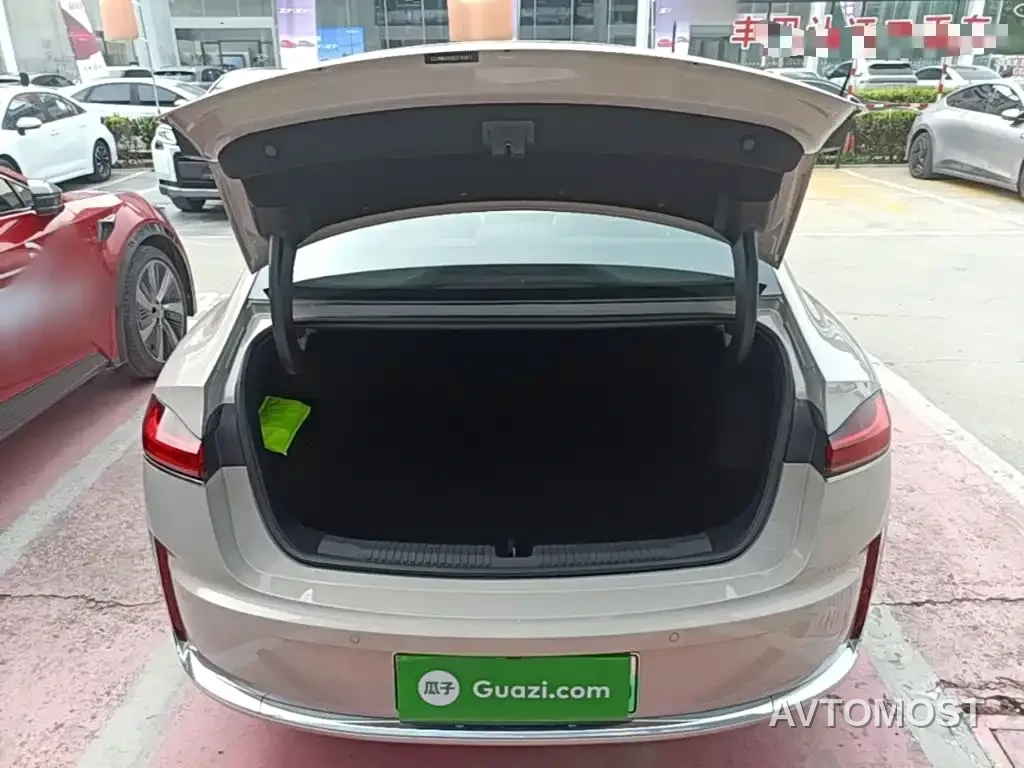 Roewe M7 DMH 2025 1.5T 115km Standard — фото 13