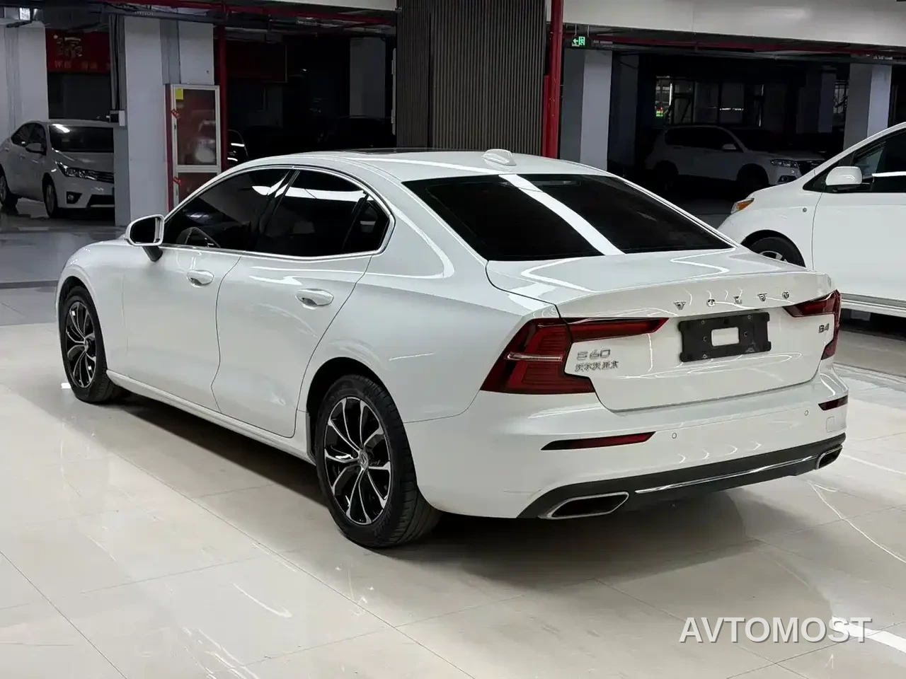 Volvo S60 2022 B4 Smart Vision Sport Edition — фото 6