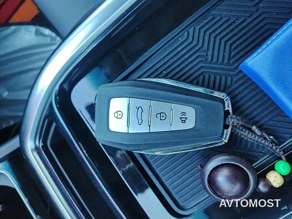 Geely Geometry G6 2022 480 New Intelligence Edition — фото 8