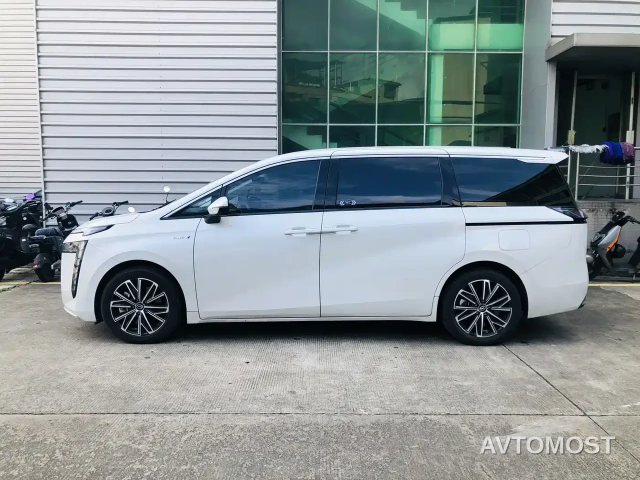 GAC Trumpchi E8 NEV 2024 Model 150km MAX — фото 4