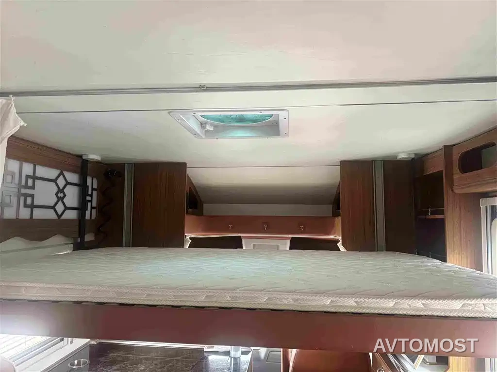 SAIC Maxus V90 RV 2021 2.0T Life Home V90 Self-Contained Class C RV Flagship Small Front Overhead Transverse Bed — фото 7
