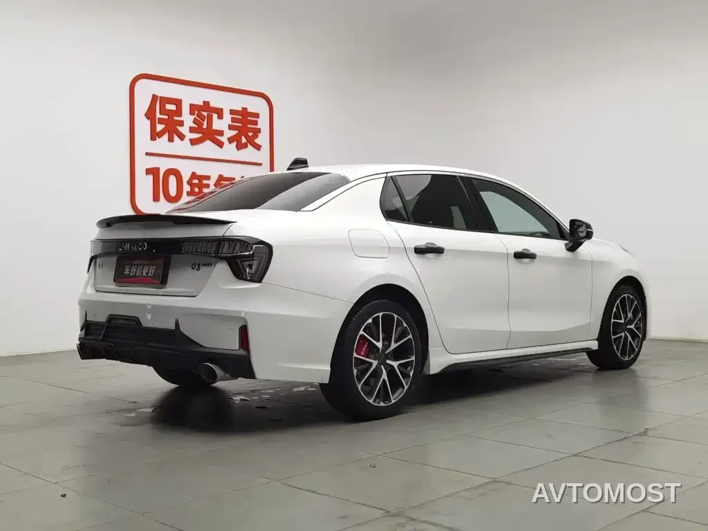 Lynk & Co 03 New Energy 2021 1.5T PHEV Pro — фото 1