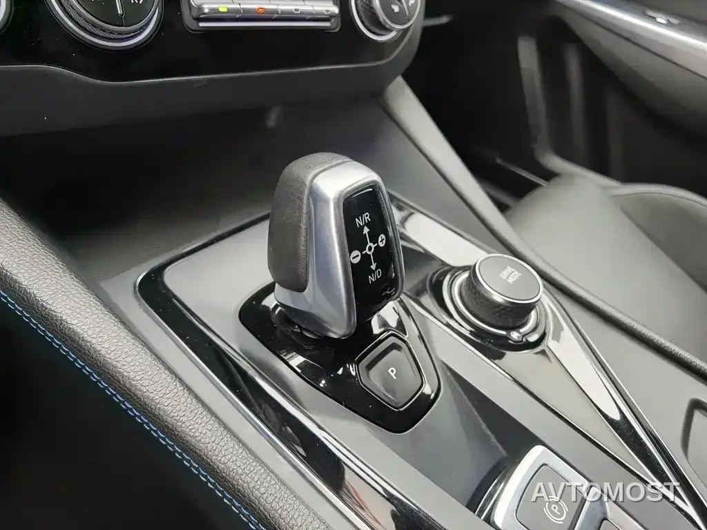 Lynk & Co 03 New Energy 2021 1.5T PHEV Pro — фото 12