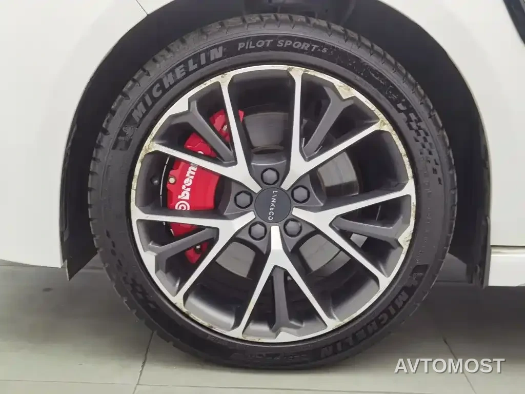 Lynk & Co 03 New Energy 2021 1.5T PHEV Pro — фото 15